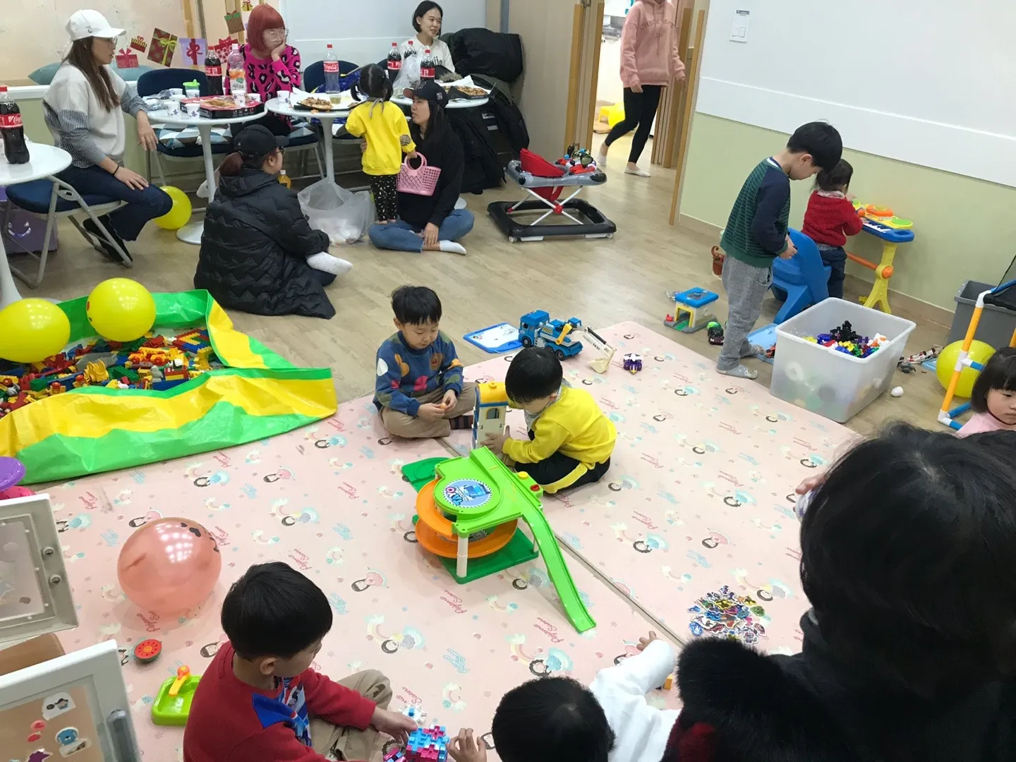 공동육아 사역 사진 20
