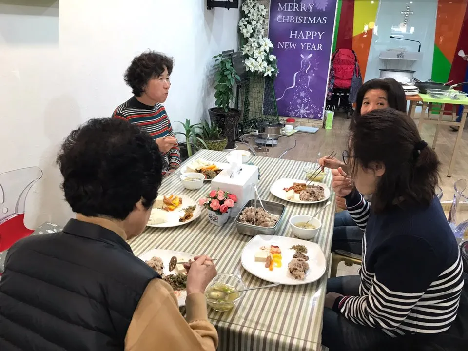 들풀 주일 점심 식사 사진 4